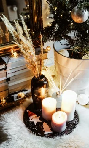 Holiday-Gift-Ideas-16-scented-candlescyber-week-deals-wellnes-hygge-time-christmas-time-selfcareself-lovechristmas-gift-ideas-gifts-for-her